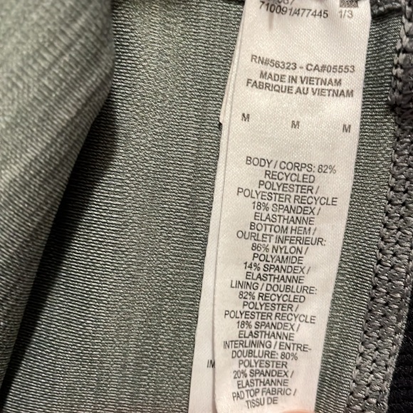 Nike Swoosh Sports Bra - Picture 5 of 5